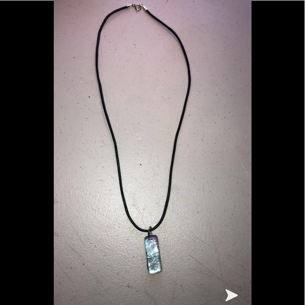 Verto Di Murano Necklace with leather string